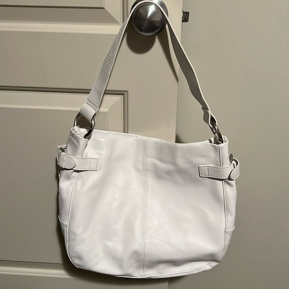 GAP Leather Purse - Picture 2 of 13